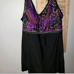 NWT PLUS SIZE ONE PIECE SWIMSUIT 34W